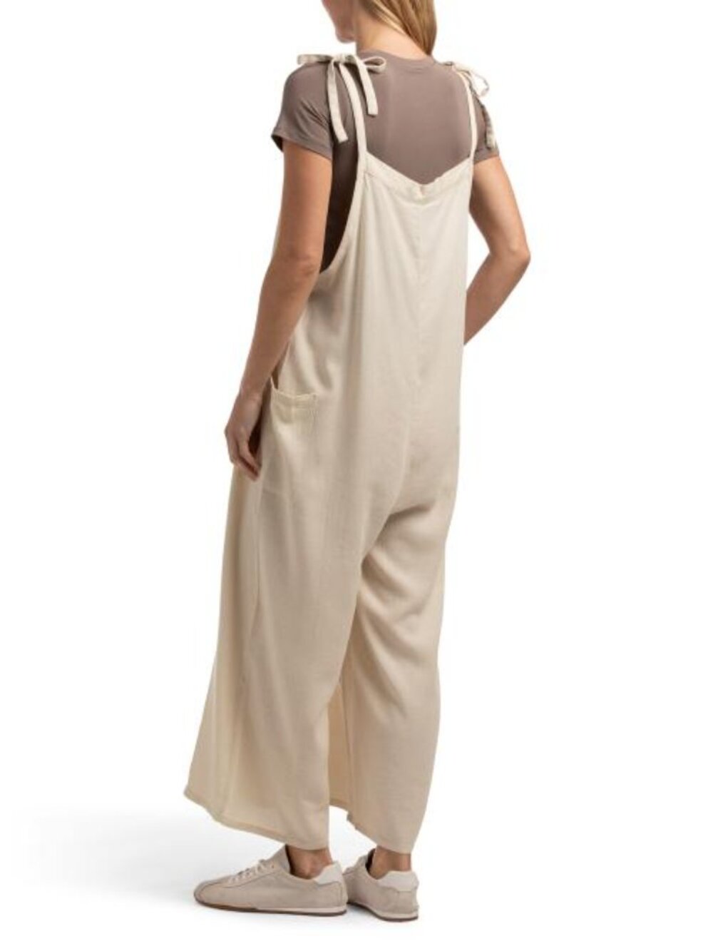 HUNTER & BROWN Flowy Casual Jumpsuit - Picture 2 of 4